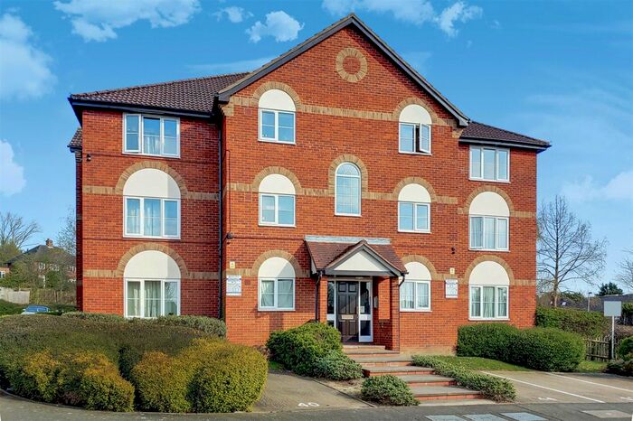 1 Bedroom Studio To Rent In Columbus Gardens, Northwood, Middlesex, HA6