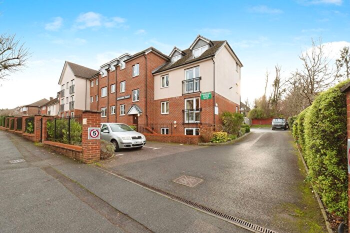 1 Bedroom Flat For Sale In Cavendish Road, Sutton, SM2