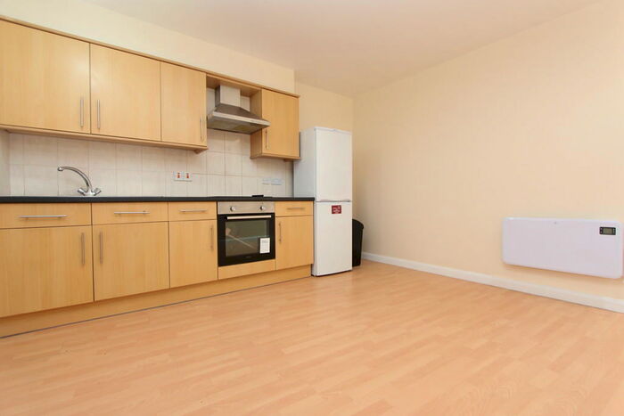 2 Bedroom Apartment To Rent In High Street, Ruislip, HA4