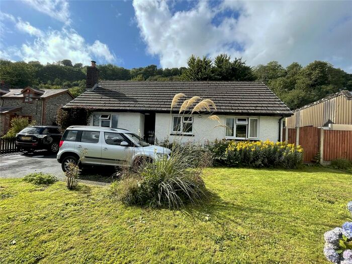 2 Bedroom Bungalow For Sale In Llanfynydd, Carmarthen, Carmarthenshire, SA32