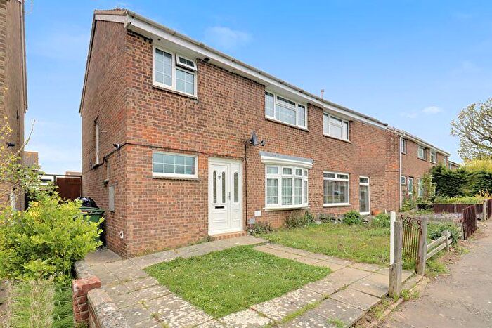 3 Bedroom House For Sale In Groombridge Square, Maidstone, ME15