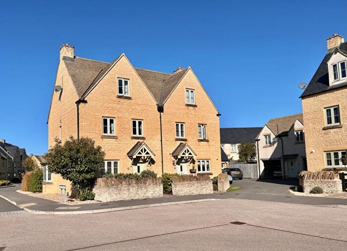 4 Bedroom Semi-Detached House For Sale In Mercer Way, Tetbury, Gloucestershire, GL8
