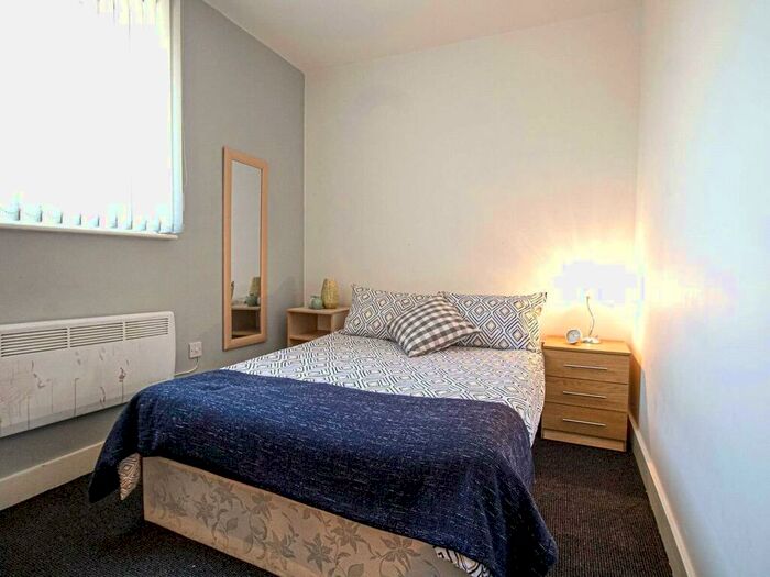 Flat To Rent In Atlas Court, Heald Grove, Manchester, M14