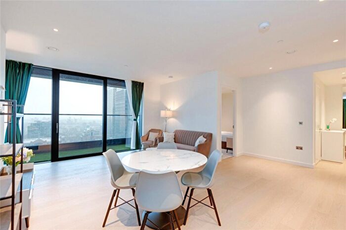 2 Bedroom Apartment To Rent In Wards Place, London, E14