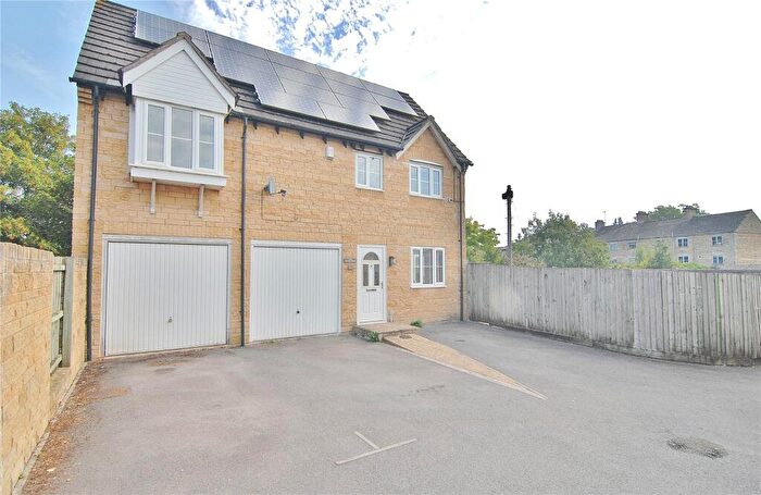 3 Bedroom House For Sale In Ashway Court, Stroud, Gloucestershire, GL5
