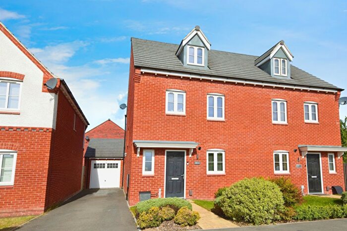 4 Bedroom Semi-Detached House For Sale In Balmoral Way, Hatton, Derby, DE65