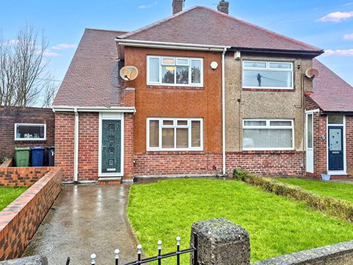 2 Bedroom Semi Detached House For Sale In Aberdeen Drive, Jarrow, NE32