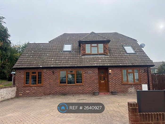 3 Bedroom Detached House To Rent In Newtown Road, Sandhurst, GU47