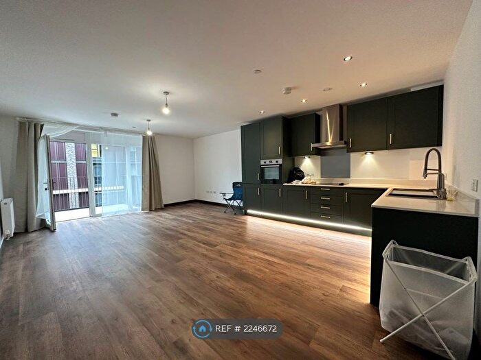 1 Bedroom Flat To Rent In Gramophone Lane, Hayes, UB3