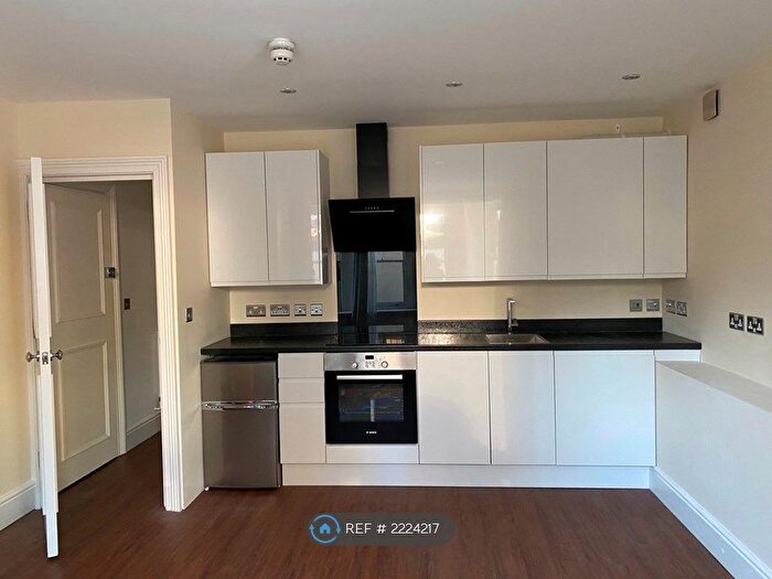1 Bedroom Flat To Rent In Clifton, Bristol, BS8