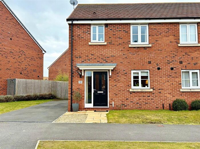 3 Bedroom Semi-Detached House To Rent In Merlin Way, Brayton, Selby, YO8