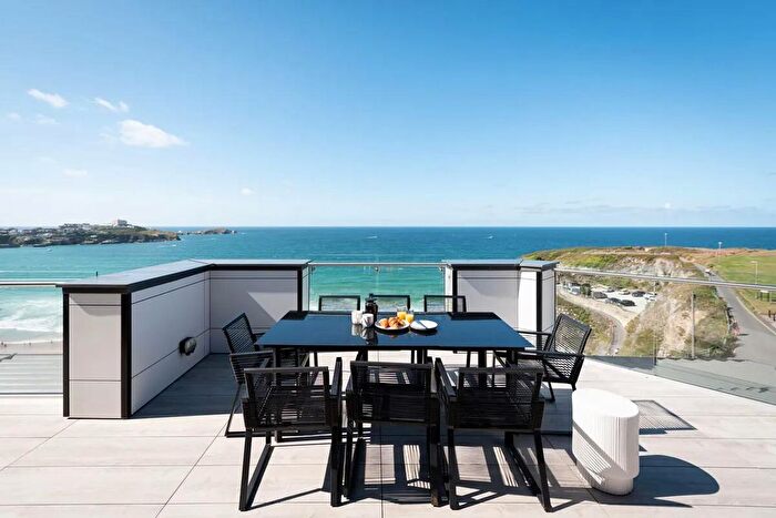3 Bedroom Flat For Sale In Narrowcliff, Newquay, TR7