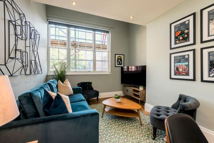 2 Bedroom Flat To Rent In Catharine Street, Liverpool, L8