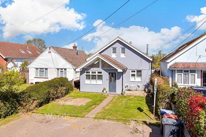 4 Bedroom Chalet For Sale In Maydowns Road, Whitstable, Kent, CT5