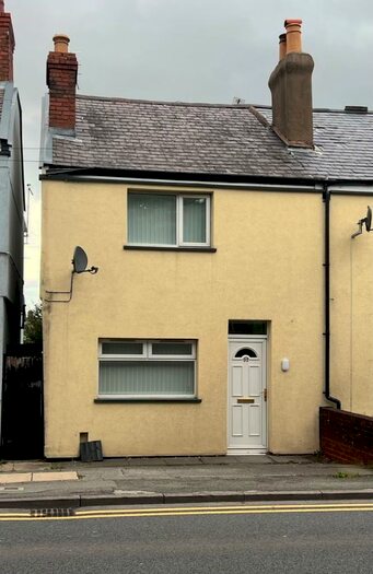 3 Bedroom End Of Terrace House To Rent In Chester Road, Flint, Flintshire, CH6