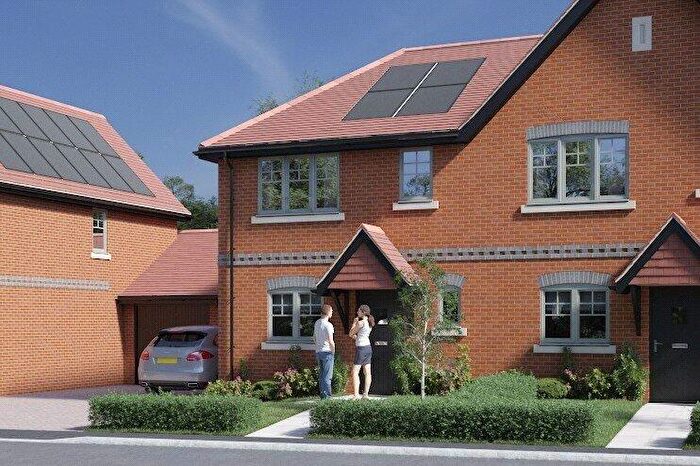 2 Bedroom Semi Detached House For Sale In Hackney Way, Mortimer Common, Reading, Berkshire, RG7