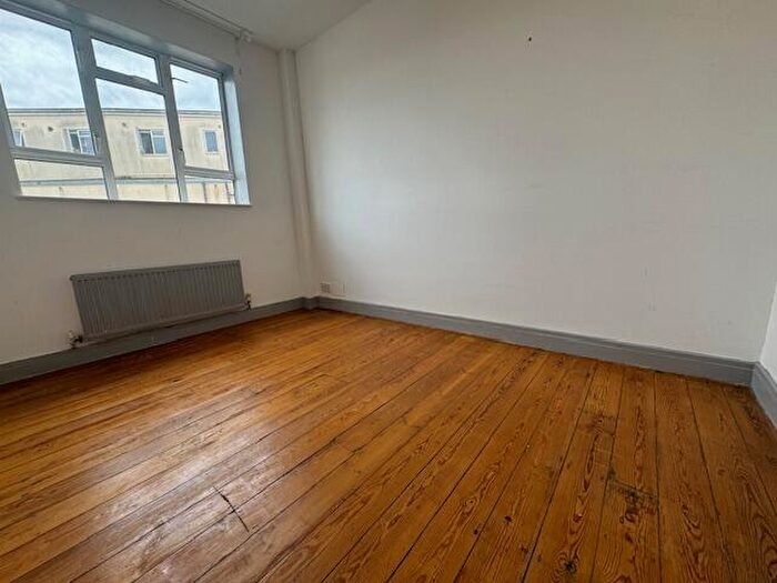 2 Bedroom Apartment To Rent In Queens Road, Clifton, Bristol, BS8