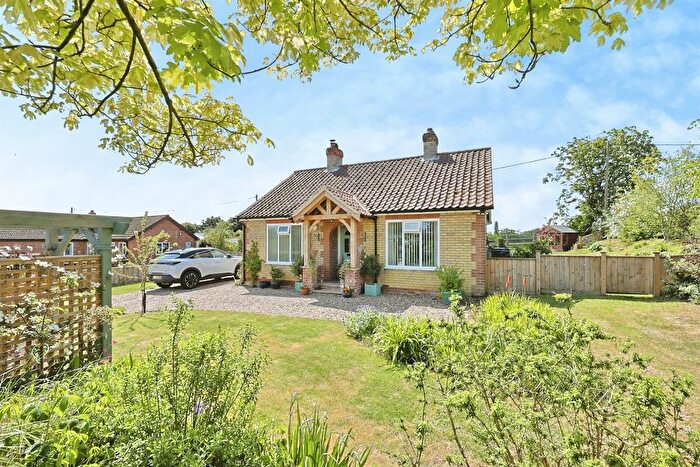 2 Bedroom Detached Bungalow For Sale In Dereham Road, Garvestone, Norwich, NR9