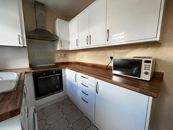 3 Bedroom Private Hall To Rent In Vincent Street, Lancaster, LA1