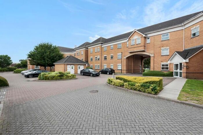 1 Bedroom Flat To Rent In Staines Road West, Sunbury-On-Thames, TW16