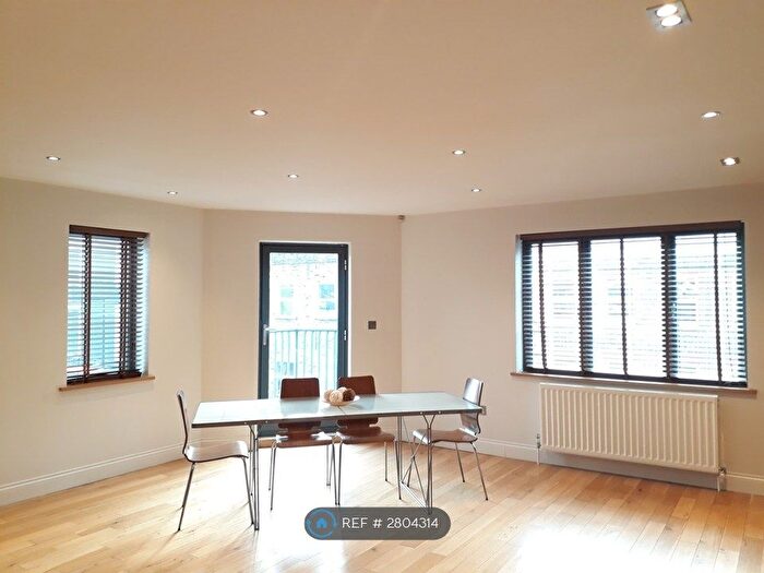 2 Bedroom Flat To Rent In Ferdinand Street, London, NW1