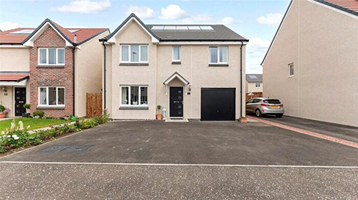 4 Bedroom Detached House For Sale In Sappi Road, Glenrothes, Fife, KY7