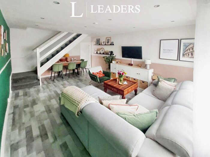 2 Bedroom Terraced House To Rent In Broom Street, CW1