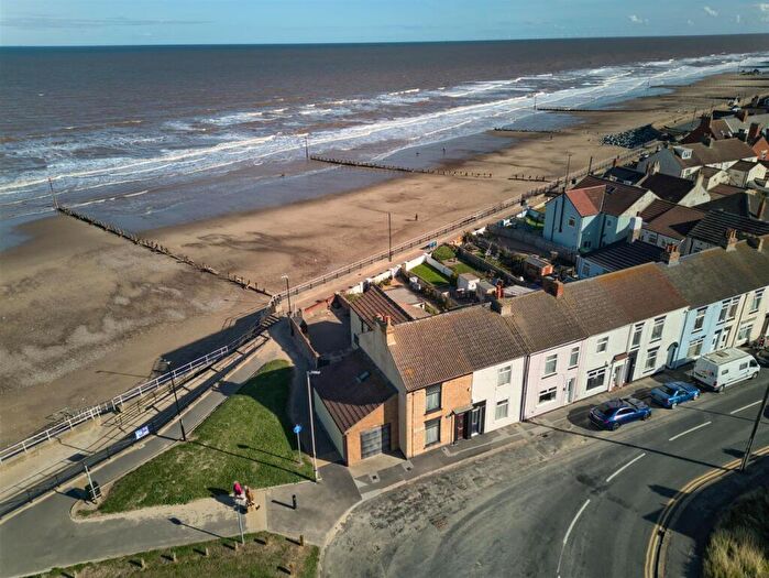 3 Bedroom End Of Terrace House For Sale In Queen Street, Withernsea, HU19
