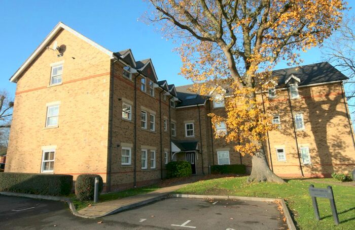 2 Bedroom Flat To Rent In Mott House, Eastman Way, Epsom KT19