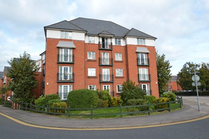 2 Bedroom Apartment For Sale In Knights Place, Windsor, SL4