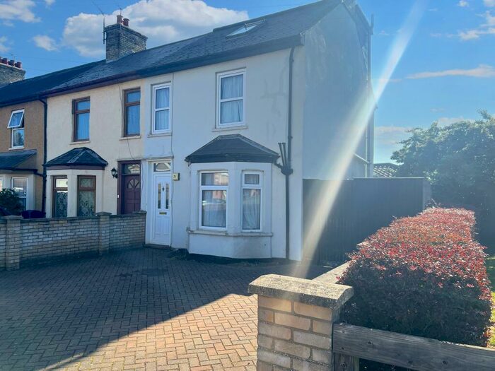 6 Bedroom Semi-Detached House To Rent In Coleridge Road, CB1