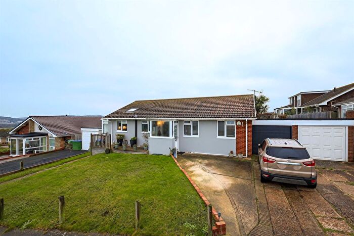 3 Bedroom Detached Bungalow For Sale In Rochford Way, Bishopstone, Seaford, BN25