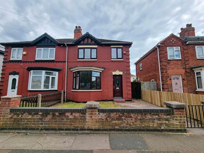 3 Bedroom Semi-Detached House To Rent In £., DN33