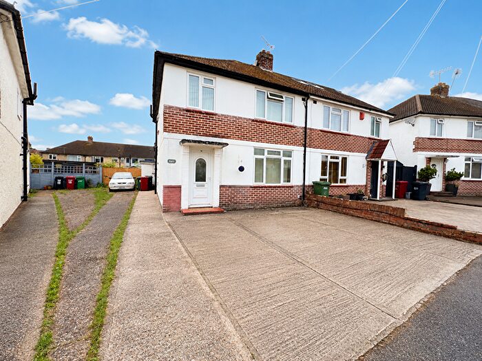 3 Bedroom Semi-Detached House For Sale In Ennerdale Crescent, Slough, SL1