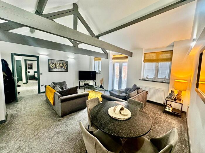 1 Bedroom Apartment For Sale In , Wellingborough Road, Rushden, NN10