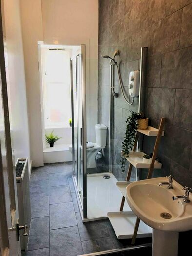 2 Bedroom Apartment To Rent In Westmoreland Street, Glasgow, G42