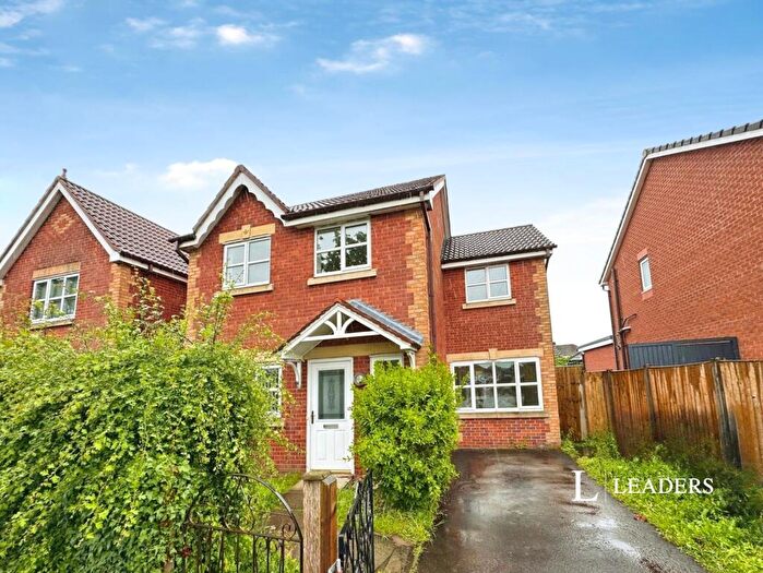 3 Bedroom Detached House To Rent In Valley Road, Crewe, Cheshire, CW2