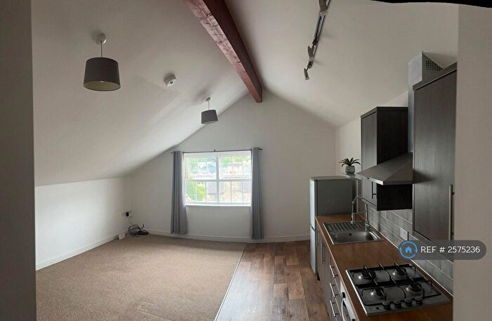 1 Bedroom Flat To Rent In Stramongate, Kendal, LA9
