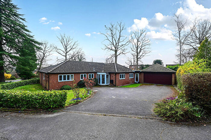 4 Bedroom Detached Bungalow For Sale In Windrush Heights, Sandhurst, GU47