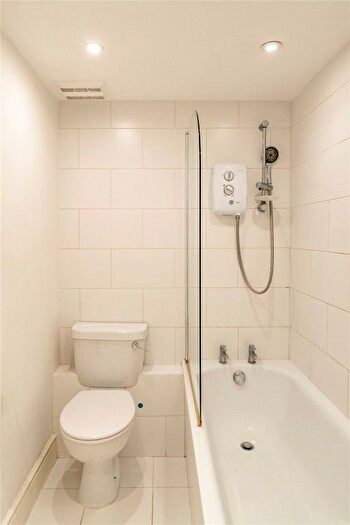 1 Bedroom Flat To Rent In Lennox Gardens, Chelsea, SW1X