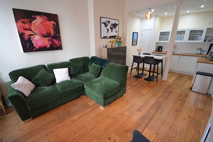 1 Bedroom Flat To Rent In Bernard Street, The Shore, Edinburgh, EH6