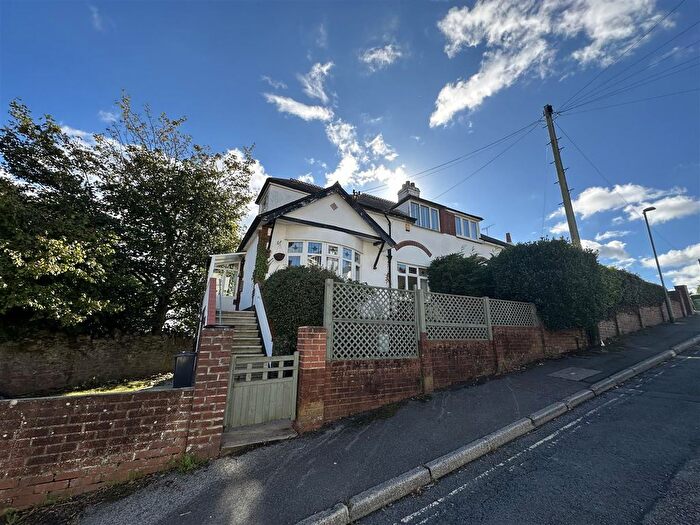 4 Bedroom Semi-Detached Bungalow To Rent In Baymount, Paignton, TQ3