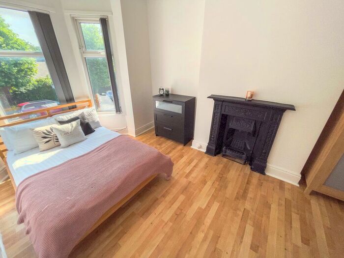 3 Bedroom House To Rent In Greenbank Road, L18