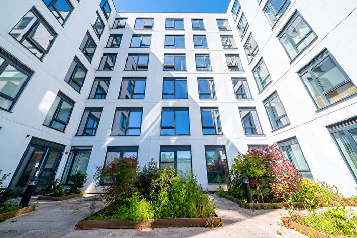 1 Bedroom Apartment For Sale In Moseley Gardens, Moseley Street, Birmingham, B12