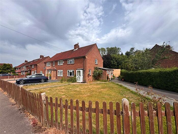 2 Bedroom Semi Detached House For Sale In Southdene, Halstead, Sevenoaks, Kent, TN14