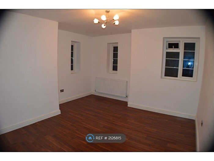 2 Bedroom Flat To Rent In London Road, Thornton Heath, CR7