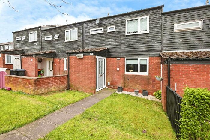 3 Bedroom Terraced House For Sale In Willsbridge Covert, Birmingham, B14