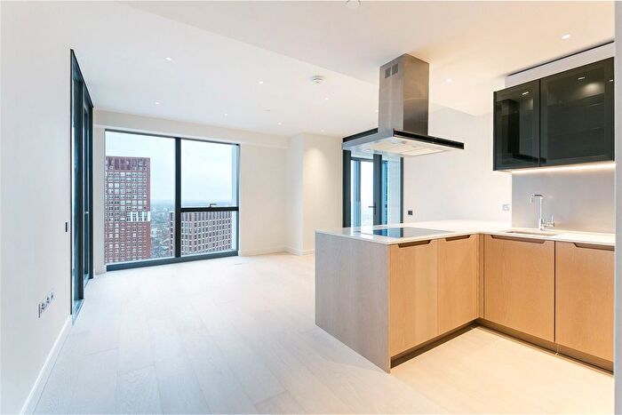 2 Bedroom Flat To Rent In River Park Tower, Nine Elms Lane, Nine Elms, SW8