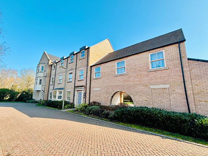 2 Bedroom Apartment To Rent In Flanders Close, Bicester, OX26