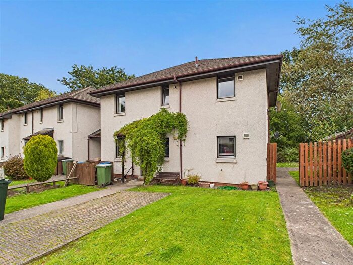 2 Bedroom Flat For Sale In Cromlix Road, Perth, PH2